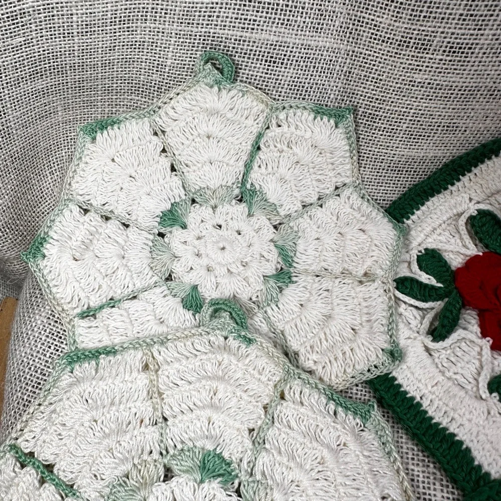 Vintage Handmade Crochet Potholder Set‎ 6pc Red Rose Navy Blue Mint Green Floral